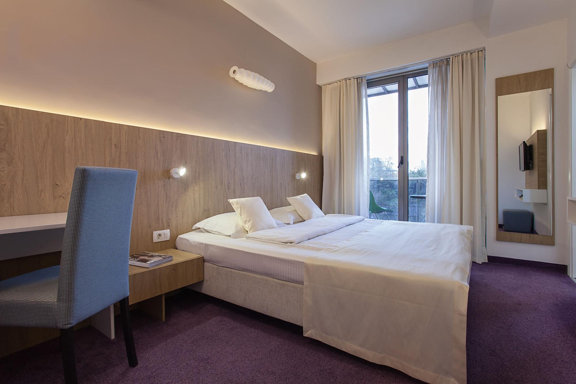 City Park Hotel Skopje Exterior photo