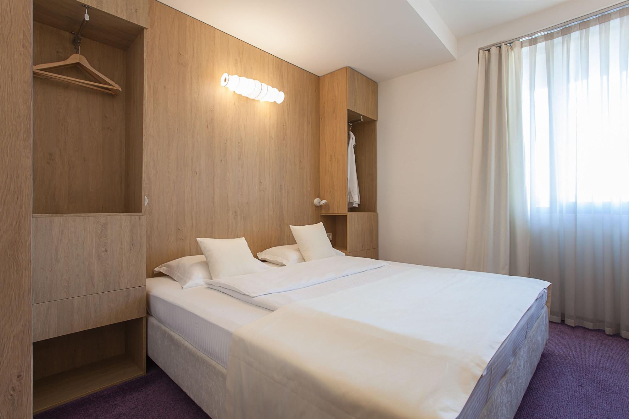 City Park Hotel Skopje Exterior photo